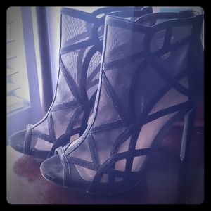 Jessica Simpson heels